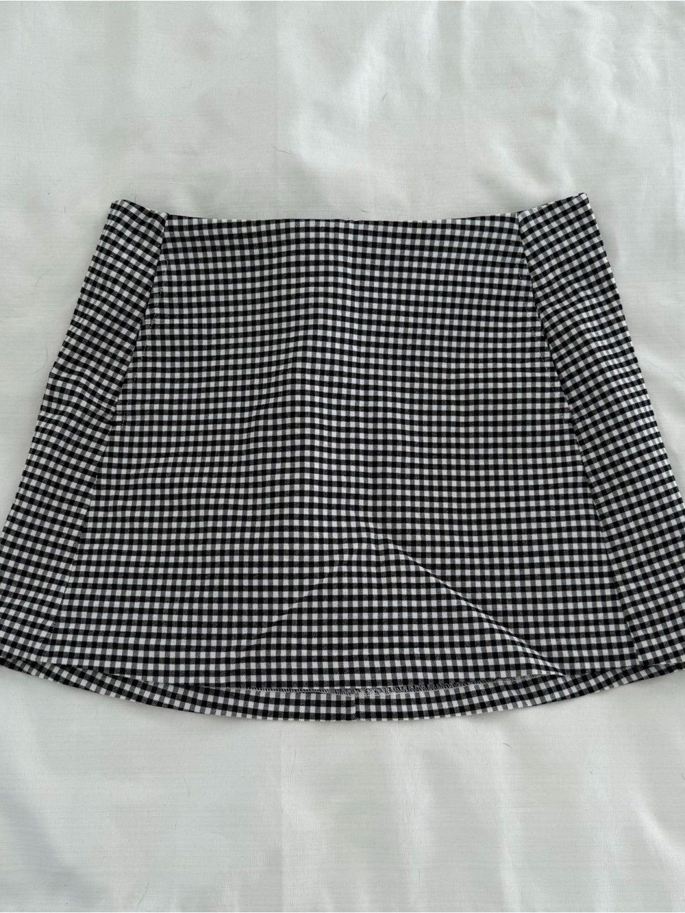 Urban outfitters gingham mini skirt size women’s medium